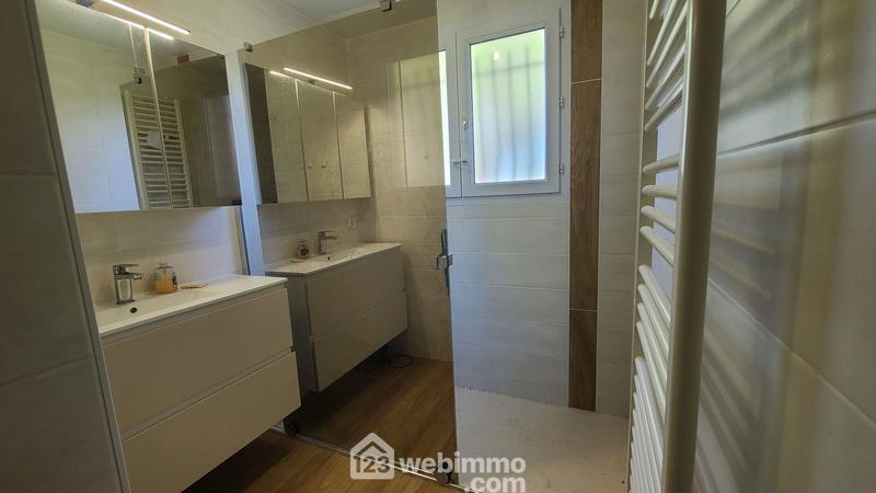 Maison - 86 m² - 4 pièces