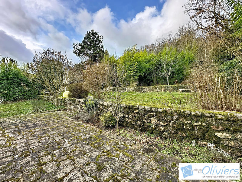 Maison - 285 m² - 8 pièces