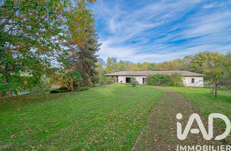 Maison - 278 m² - 10 pièces