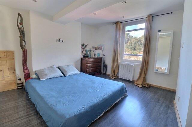 Maison de village - 90 m² - 5 pièces