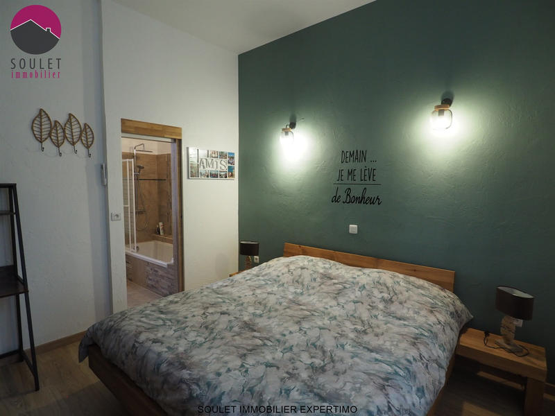 Propriété - 435 m² - 17 pièces