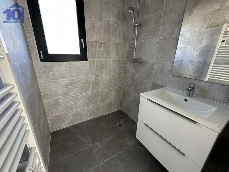 Maison - 98 m² - 4 pièces