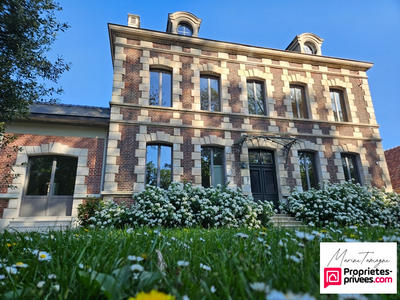 Maison - 403 m² - 11 pièces