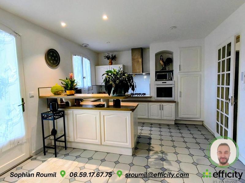 Maison - 151 m² - 6 pièces