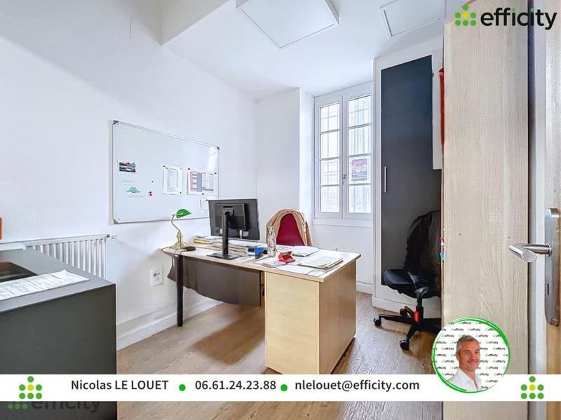 Bureau - 276 m² - 18 pièces