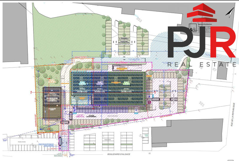 Local commercial - 1 869 m²