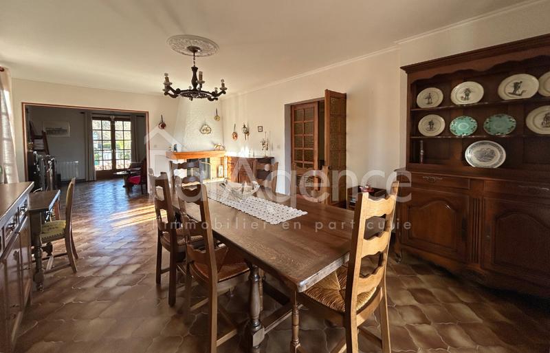 Maison - 161 m² - 7 pièces