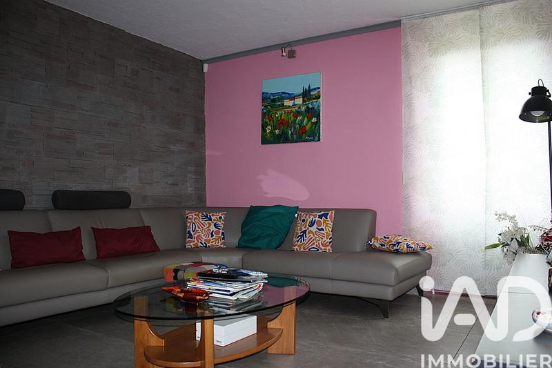 Maison - 250 m² - 6 pièces