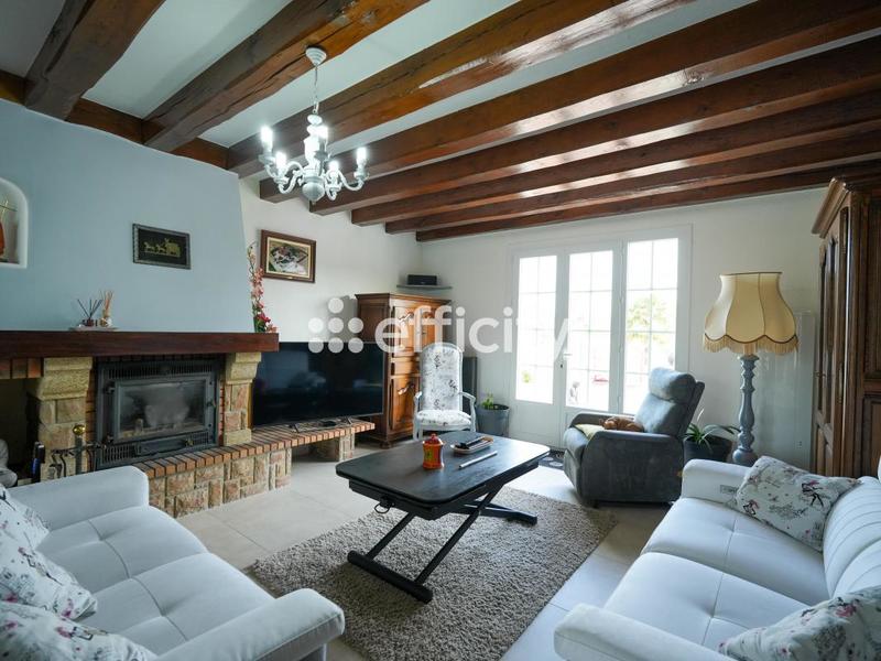 Maison - 210 m² - 7 pièces