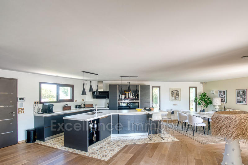 Villa - 150 m² - 4 pièces