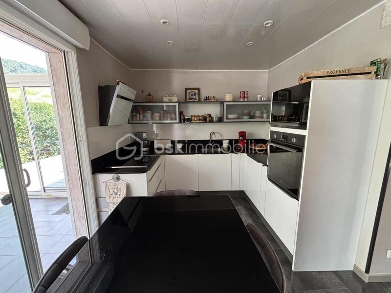 Maison - 127 m² - 6 pièces