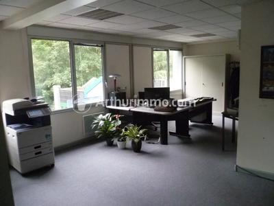 Bureau - 76 m² - 3 pièces