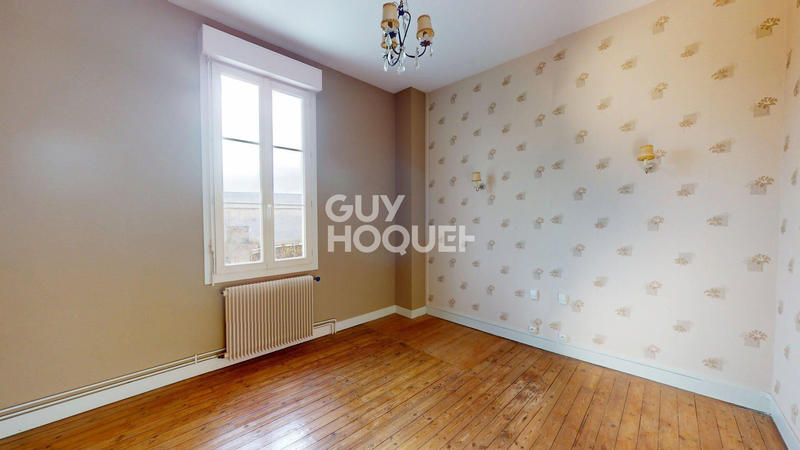 Maison - 195 m² - 8 pièces