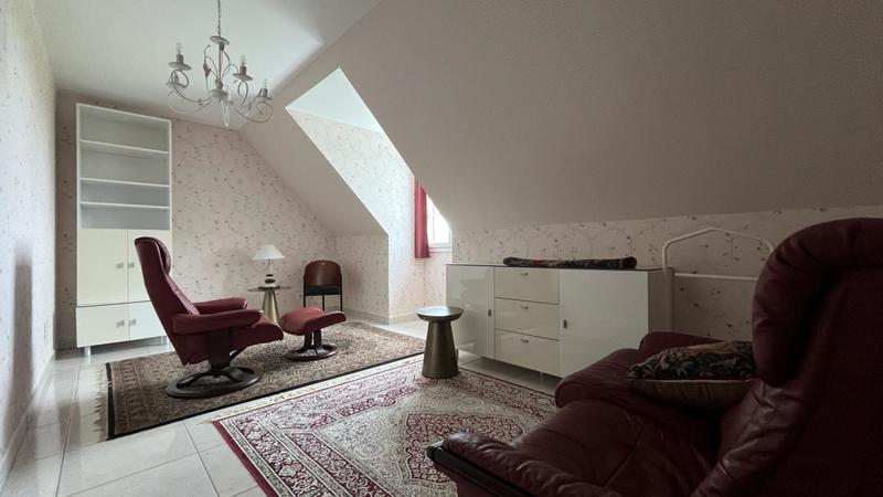 Maison traditionnelle - 190 m² - 6 pièces