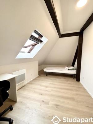 Chambre - 12 m² - 1 pièce