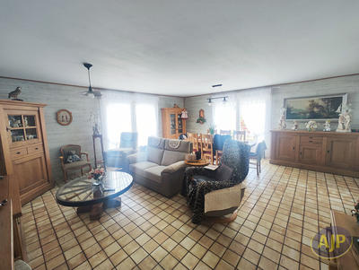 Maison - 92 m² - 4 pièces