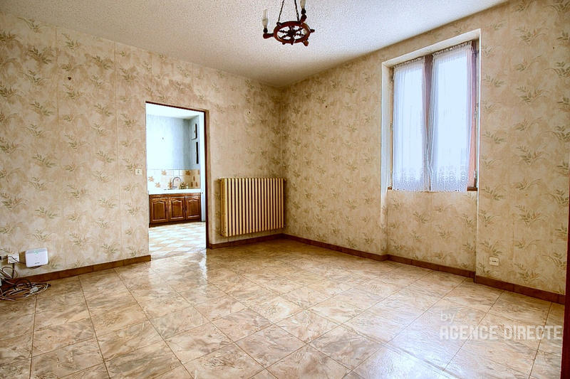 Maison - 93 m² - 4 pièces