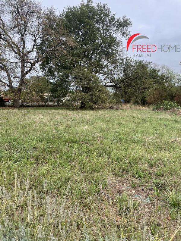 Terrain constructible - 940 m²