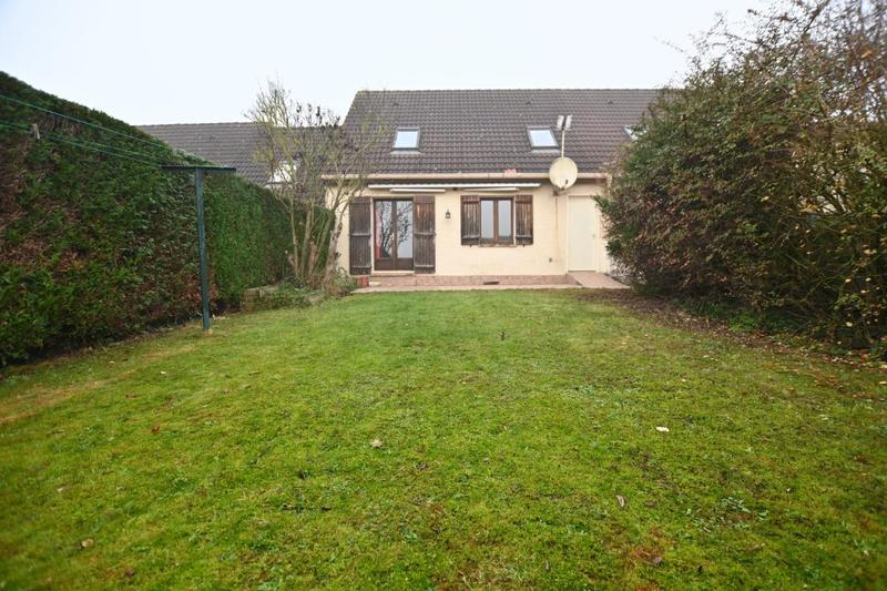 Maison - 93 m² - 4 pièces