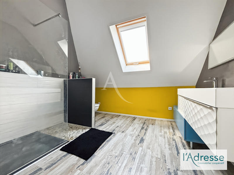 Maison - 189 m² - 8 pièces