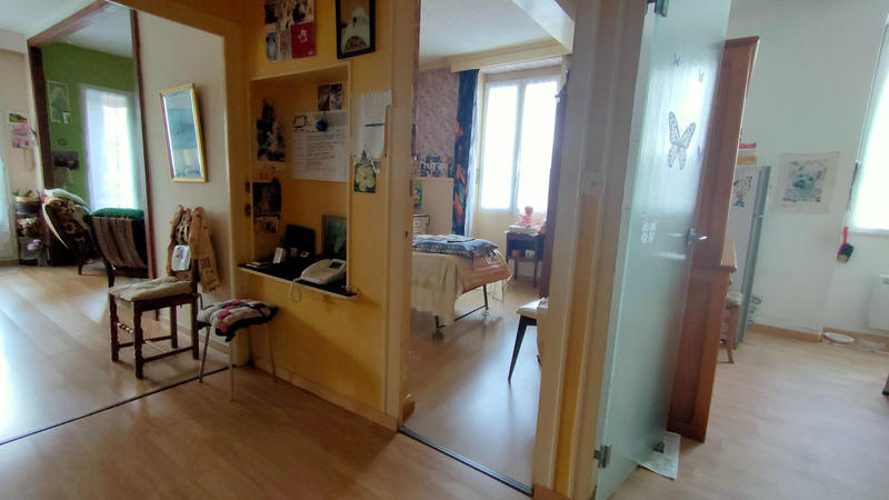 Maison de ville - 2 051 m²