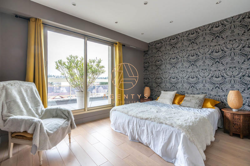 Appartement - 139 m² - 5 pièces