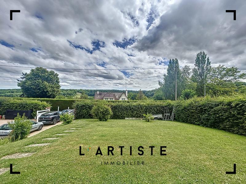 Maison traditionnelle - 153 m² - 6 pièces