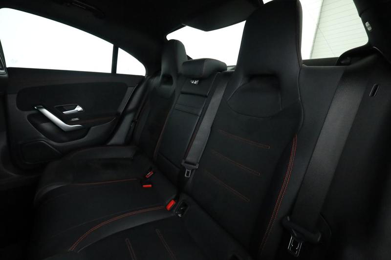 Mercedes Cla 200 d Amg Line 8g-Dct 150 ch