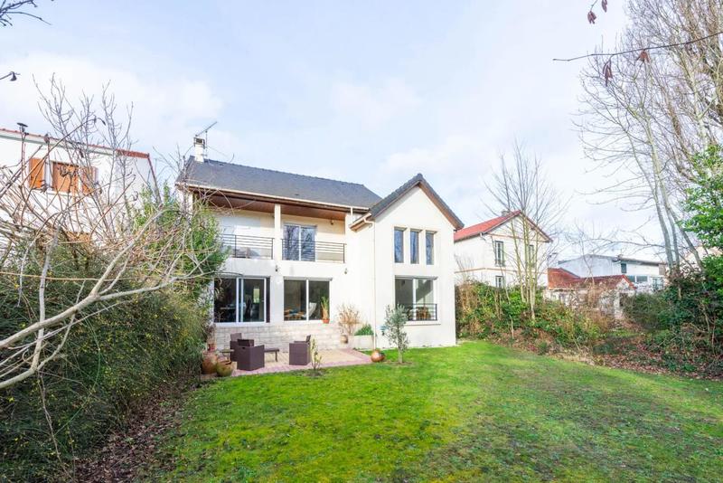 Maison - 173 m² - 7 pièces