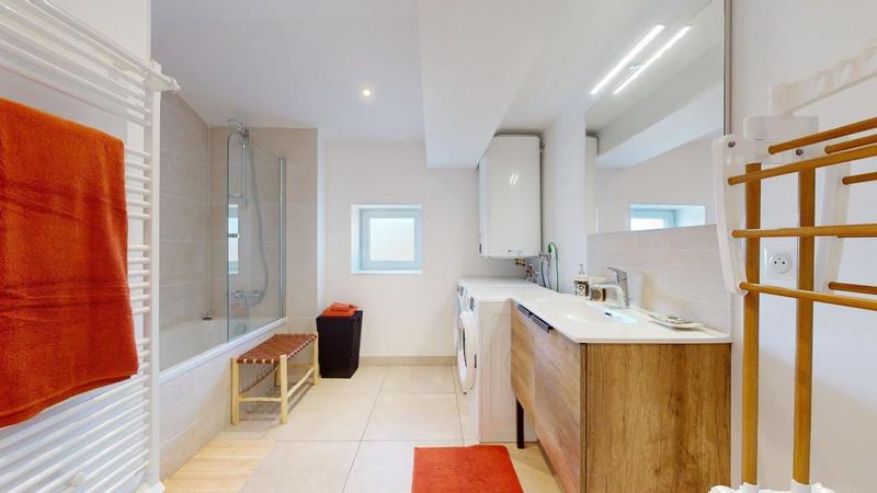 Appartement - 76 m² - 4 pièces