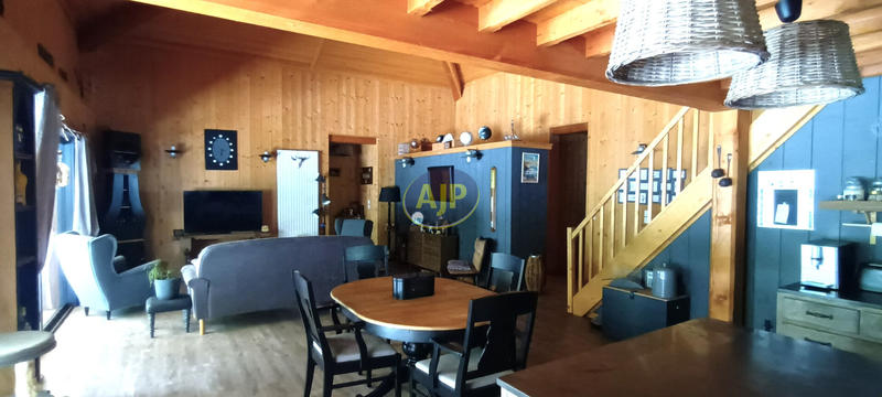 Villa - 200 m² - 7 pièces