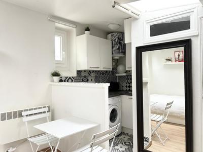 Penthouse - 17 m² - 1 pièce