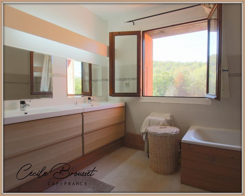 Mas - 274 m² - 10 pièces