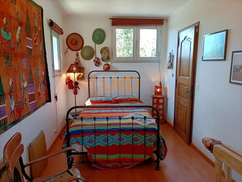 Propriété - 165 m² - 6 pièces