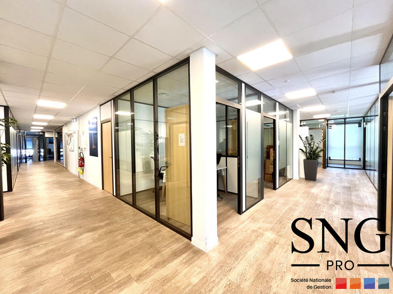 Bureau - 450 m²