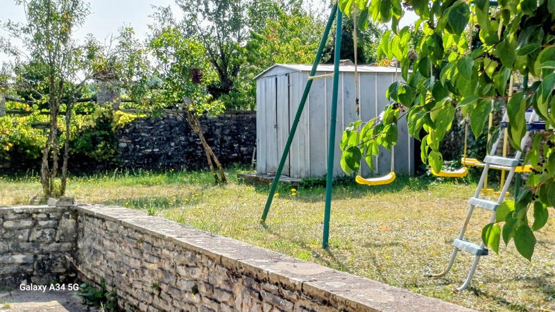 Maison traditionnelle - 88 m² - 4 pièces