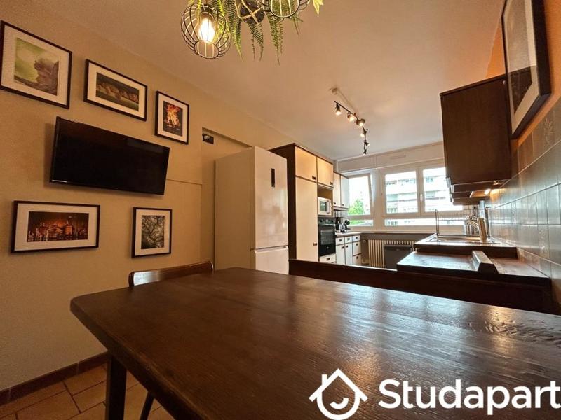 Chambre - 15 m² - 1 pièce