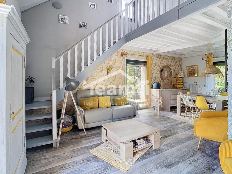 Maison - 121 m² - 6 pièces