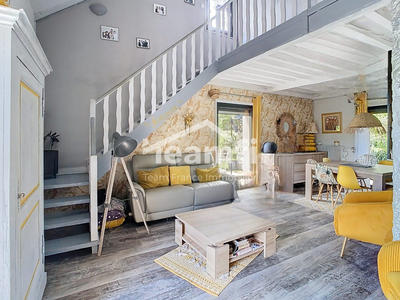 Maison - 121 m² - 6 pièces