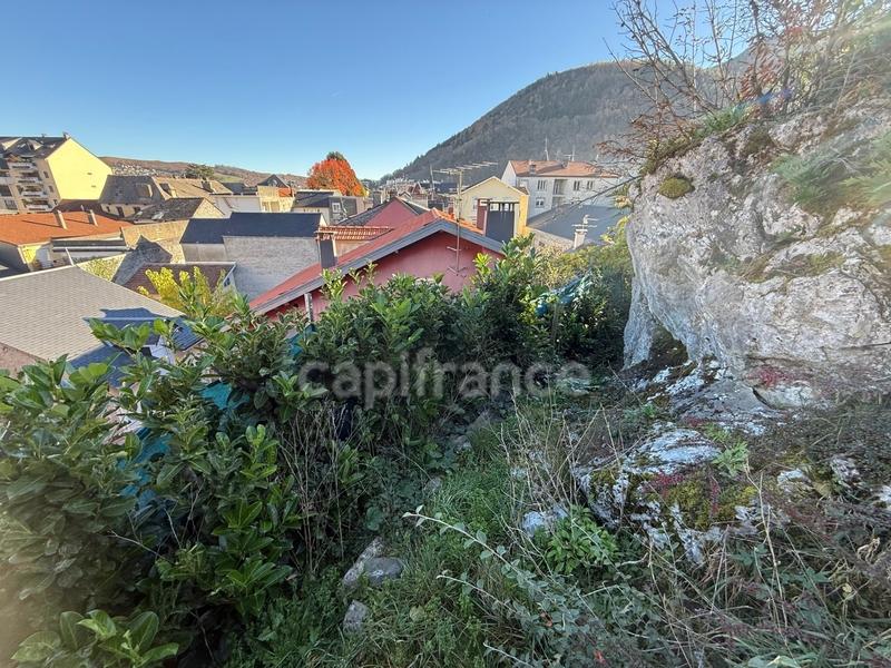 Terrain constructible - 781 m²