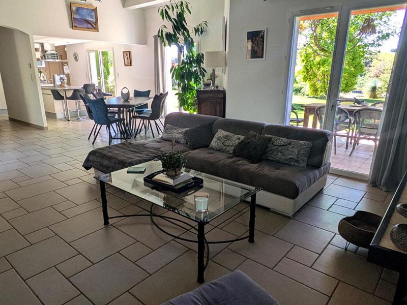 Maison - 198 m² - 7 pièces