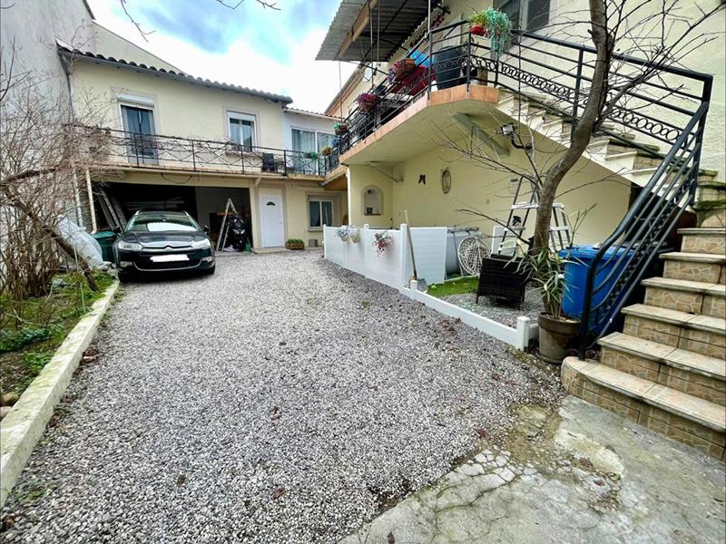 Maison - 150 m² - 6 pièces