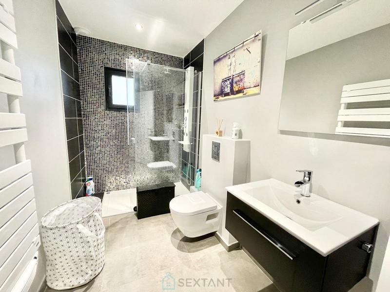 Maison d'architecte - 385 m² - 8 pièces