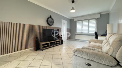 Maison - 90 m² - 6 pièces