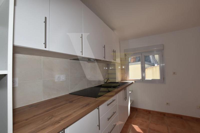 Immeuble - 183 m² - 9 pièces