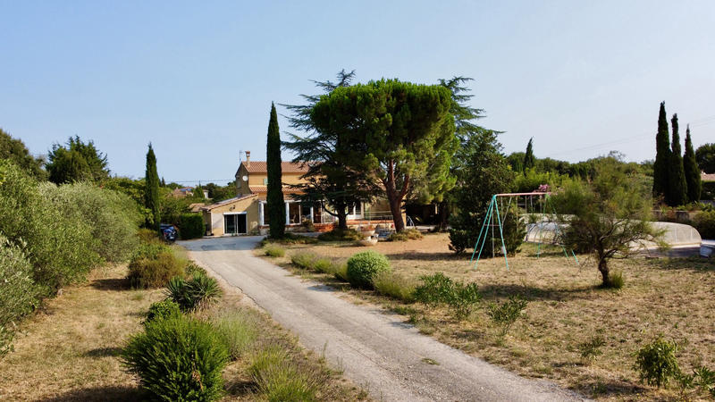 Maison - 198 m² - 8 pièces