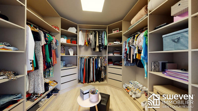 Villa - 250 m² - 7 pièces