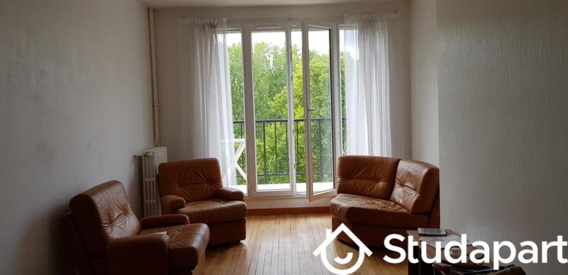 Chambre - 11 m² - 1 pièce