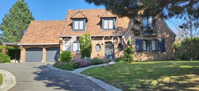 Maison - 126 m² - 7 pièces