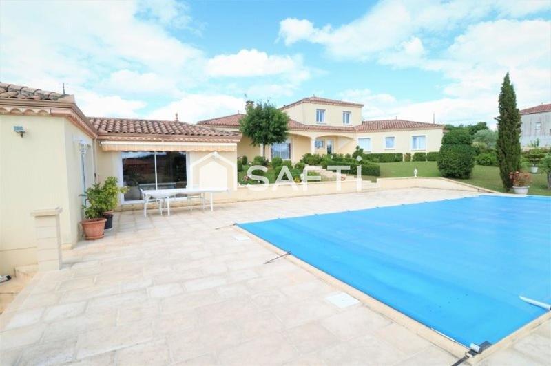 Maison de maîtres - 222 m² - 8 pièces